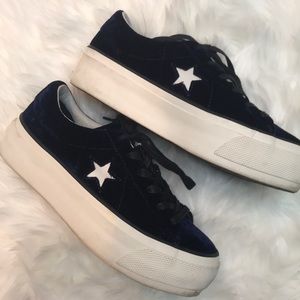 Converse velvet one star platform shoes size 6.5
